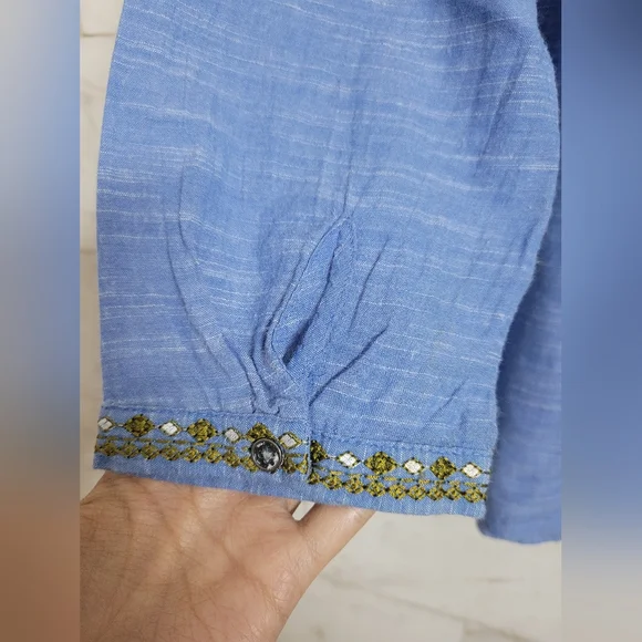 Embroidered Top - Picture 11 of 12